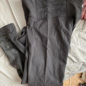 Cropped all over logo leggings